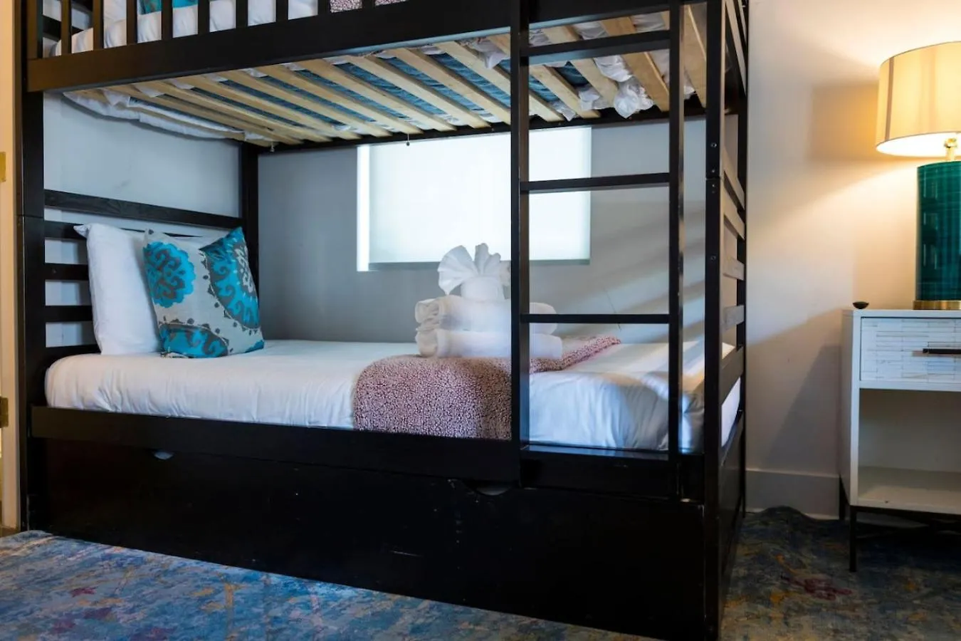 펜션 Nashvista Townhome Downtown Views 10 Comfy Beds 내슈빌